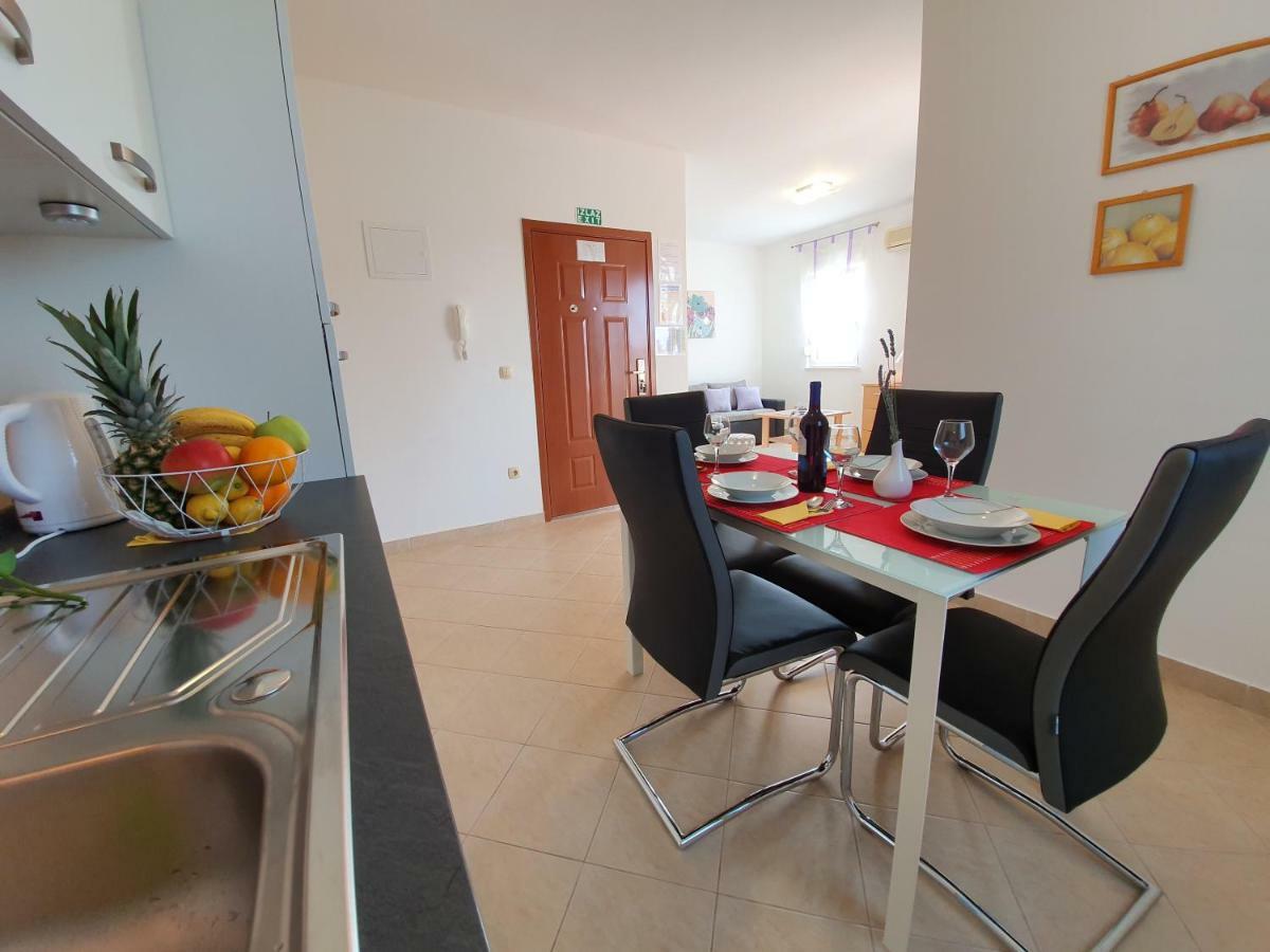 Apartment Tihana Traù Esterno foto