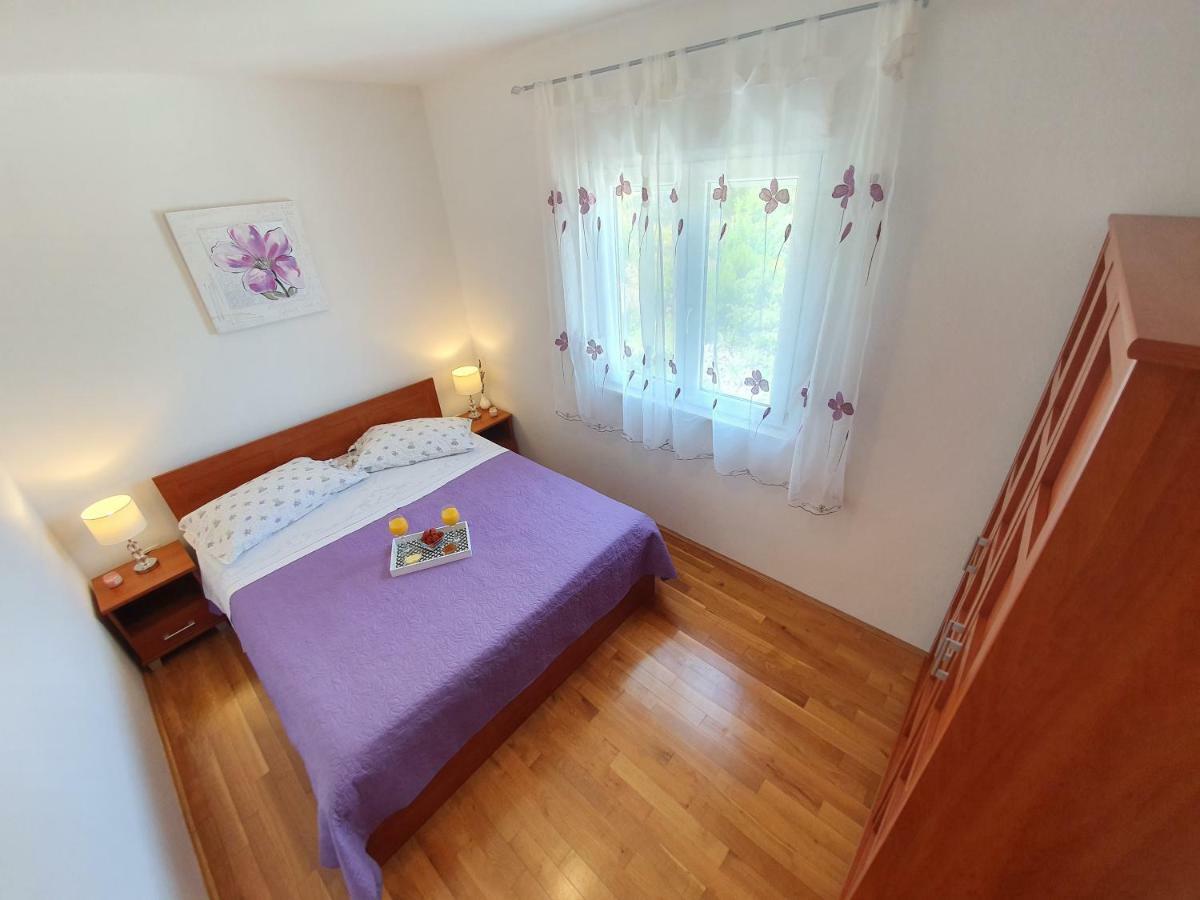 Apartment Tihana Traù Esterno foto