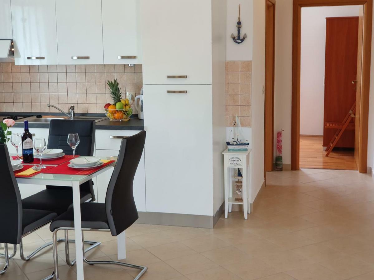 Apartment Tihana Traù Esterno foto